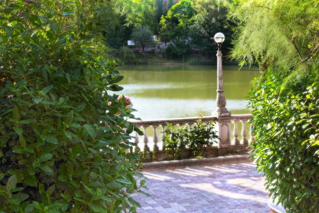 Hotel Villa Leri Monte Colombo