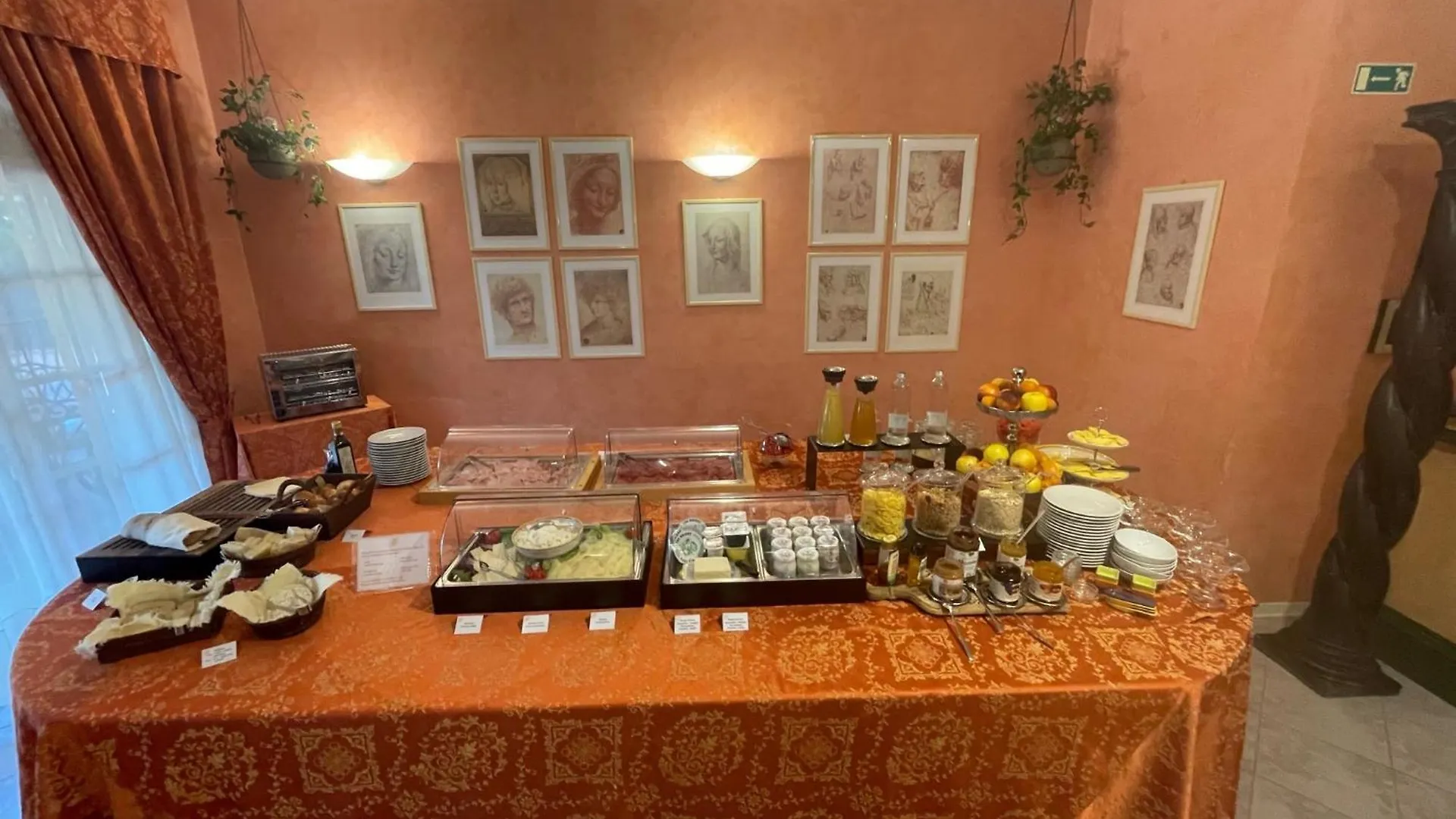Hotel Villa Leri Monte Colombo Italia