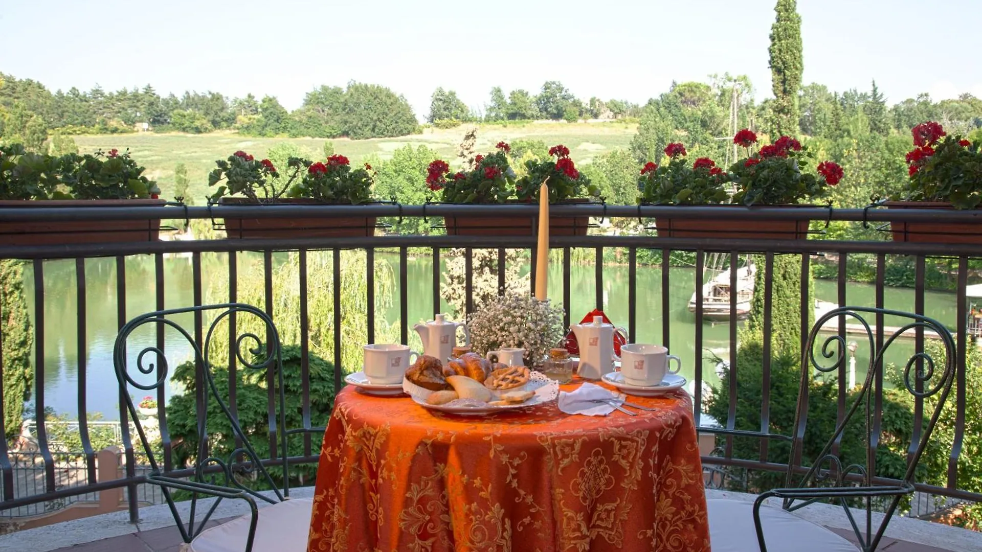 Hotel Villa Leri Monte Colombo