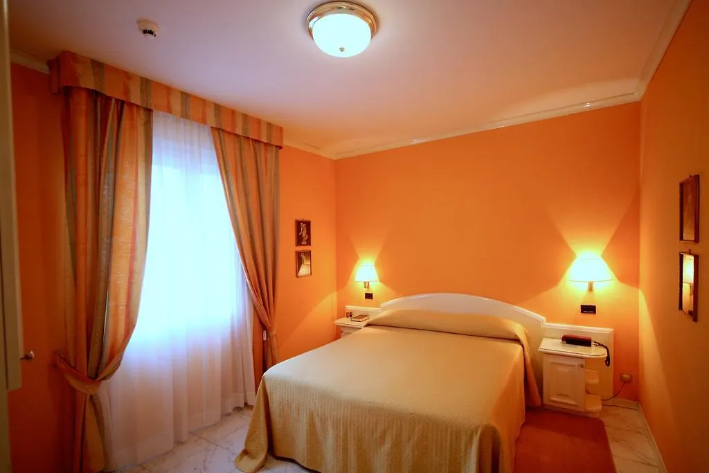 Hotel Villa Leri Monte Colombo